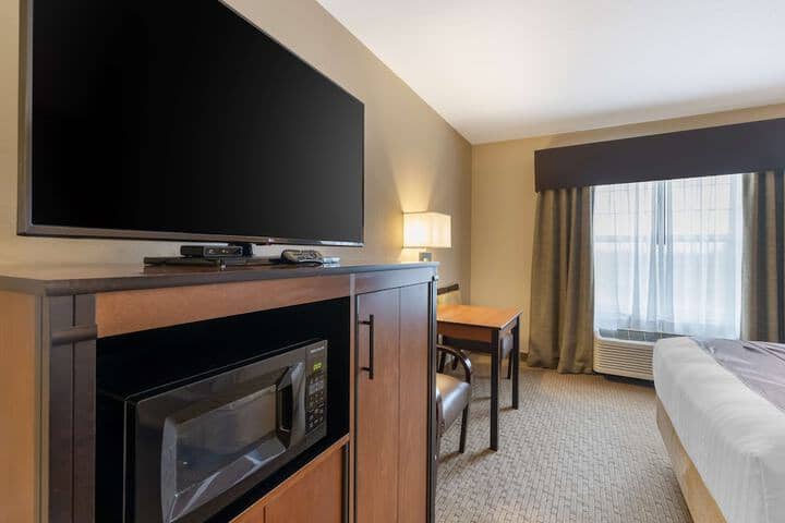 Room 10 of 37